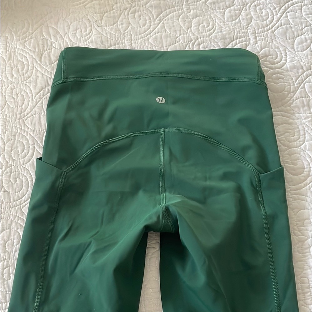 NWOT Lululemon leggings - Picture 2 of 4